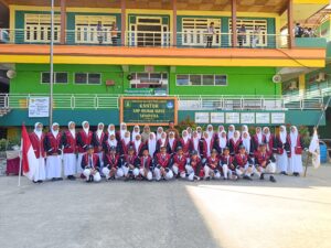 Anggota OSIS SMP Hikmah Yapis Jayapura Periode 2024-2025