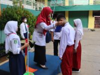 UPACARA PEMBUKAAN KEGIATAN MPLS BERLANGSUNG LANCAR