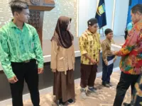 PESERTA DIDIK DAPAT BANTUAN BEASISWA DARI BAZNAS PROVINSI PAPUA