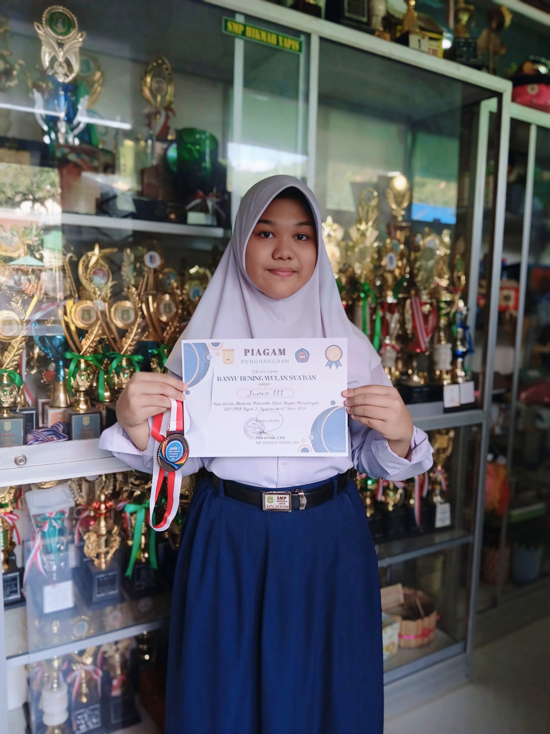 JUARA 3 LOMBA AKADEMIK MATEMATIKA DALAM RANGKA HUT KE-54 SMA NEGERI 2 KOTA JAYAPURA TAHUN 2025
