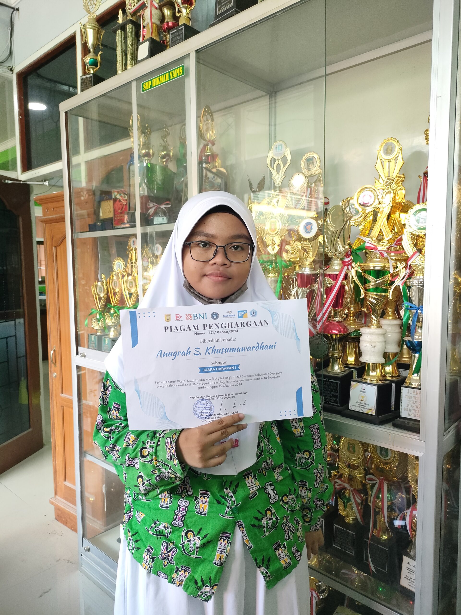 JUARA 1 HARAPAN KOMIK DIGITAL SE-KOTA/KABUPATEN JAYAPURA TAHUN 2024