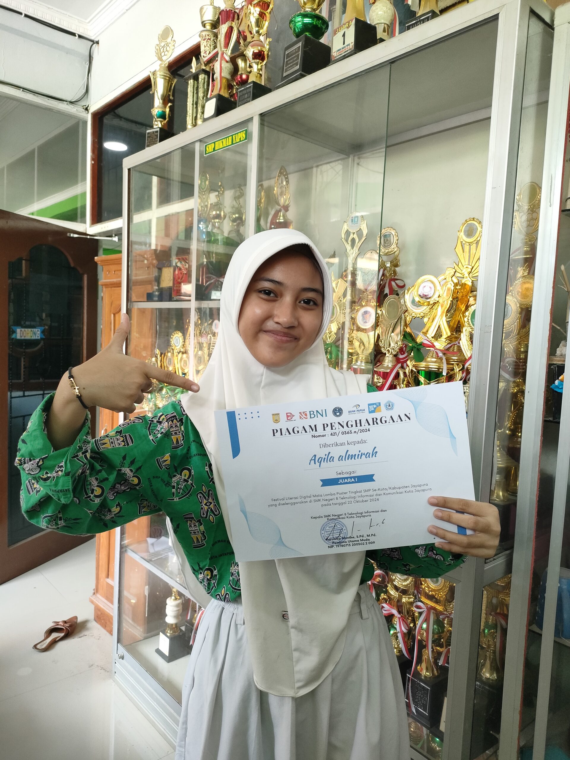 JUARA 1 POSTER DIGITAL SE-KOTA/KABUPATEN JAYAPURA TAHUN 2024